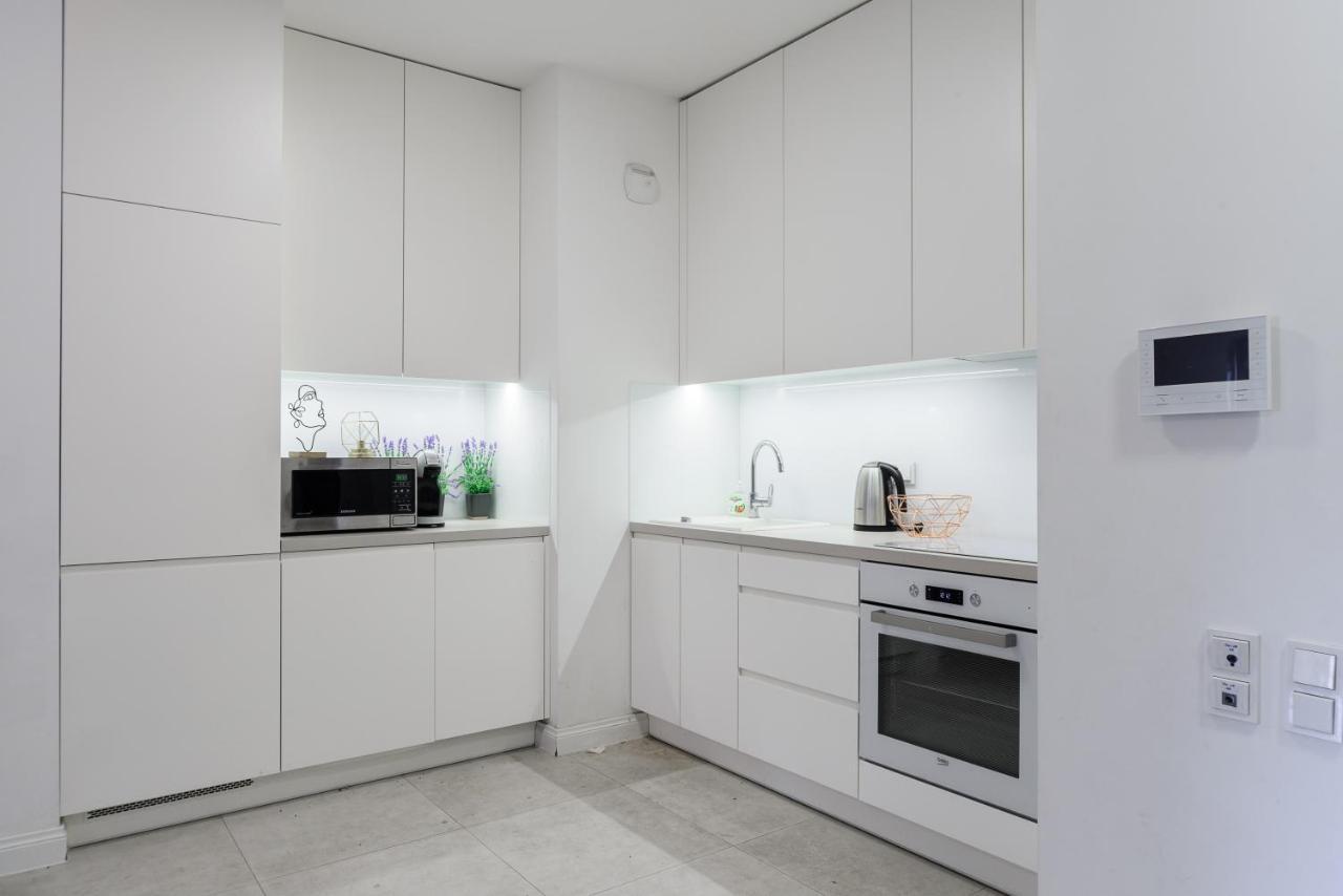 Lumina Luxury Apartments In Mennica Residence Varsavia Esterno foto