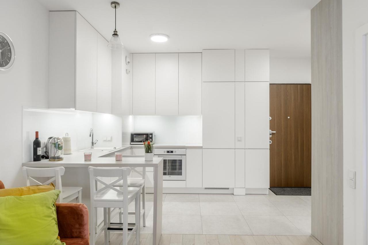 Lumina Luxury Apartments In Mennica Residence Varsavia Esterno foto